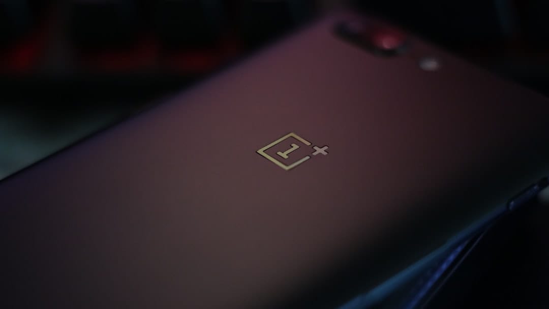OnePlus Desbloqueia o Futuro: Portátil Gamer Android Aponta para Novo Caminho!
