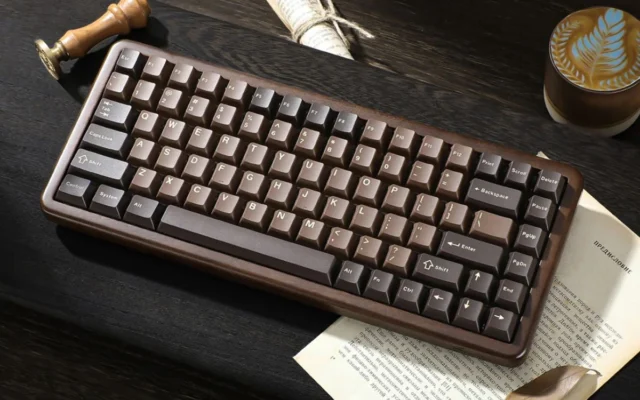 Yunzii Despacha: Teclados Mágicos em Madeira!