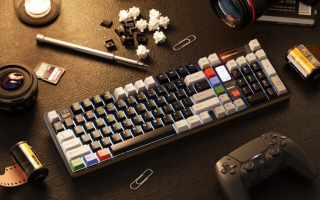 QwertyKeys surpreende com QK100 Mk2, teclado mecânico redivivo