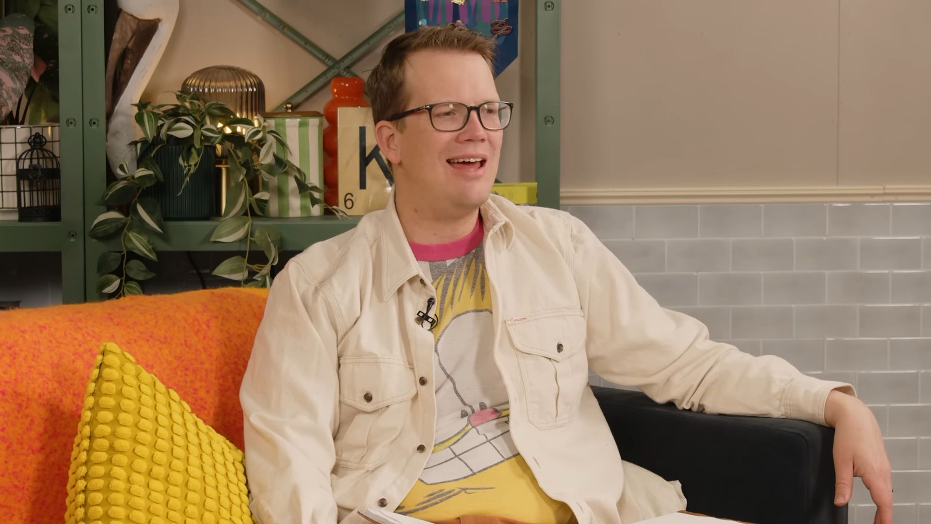 A Controvérsia Hank Green com ChatGPT: O Que Sabe e O Que Não