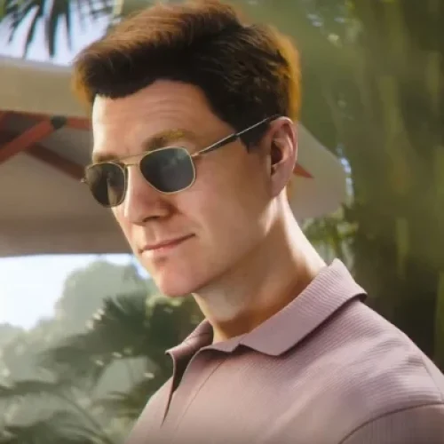 007 First Light: O Sucesso que não Satisfaça