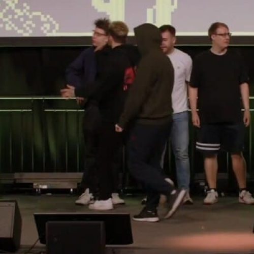 Cena de Bagunça no CS2: Jogador Profissional de Counter-Strike 2 é Banido por Agredir Adversário