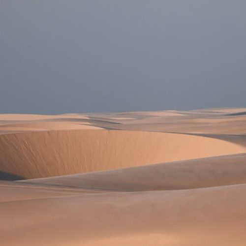 Deserto Vermelho: o Abismo de Sangue que Deixa o Mapa Sem Vida