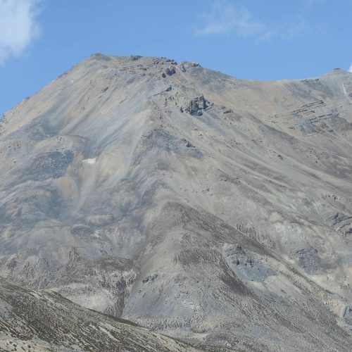 Epic Sabe Jogar com o Fogo: Fortnite Crew Perde Valor Mês a Mês