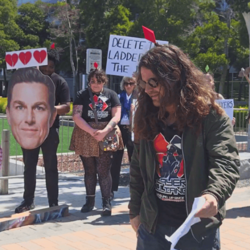 GameBlog BR: Protesto contra a venda da EA: O Futuro do Gaming Está em Risco!