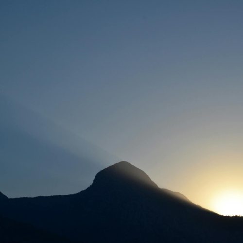 Lana Del Rey Brilha em 007 First Light: Um Retorno à Perfeição de James Bond