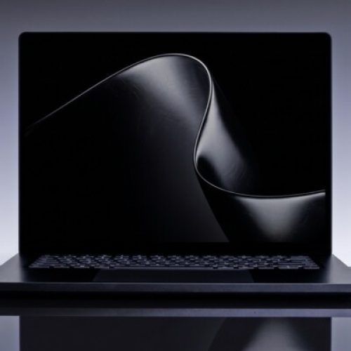 Microsoft lança Surface Laptop Ultra: superpotência com 128 GB de RAM?