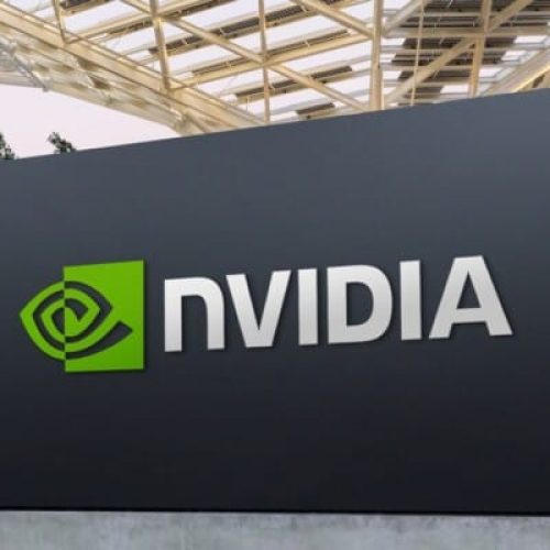 NVIDIA EXPLODE em receitas de US$ 81,6 bilhões: o que a IA revelou?