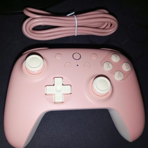 O Controle 8Bitdo Ultimate 2C: A Máquina de Jogar Perfeita Chegou à Amazon!