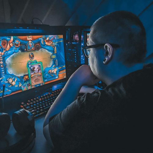 O Controle Personalizado de World of Warcraft Feito de Hot Dogs É UMA Surpresa!