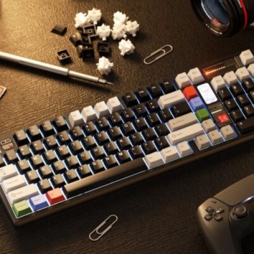 QwertyKeys surpreende com QK100 Mk2, teclado mecânico redivivo