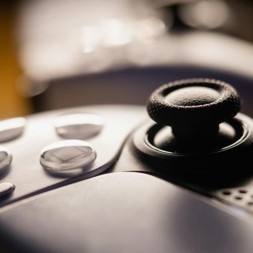 Remedy Revela Plano de Salvamento para Alan Wake e Control: Quem Vai Salvar a Fraternidade?