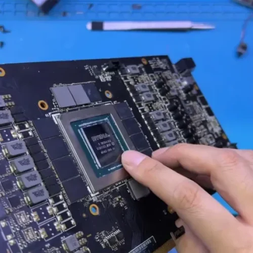 RTX 4090: Placa de Vídeo com Chip de Plástico?
